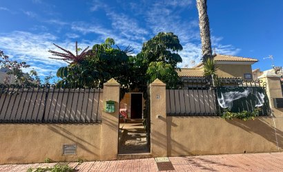 Town House - Revente - Torrevieja -
                Costa Blanca