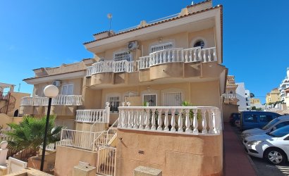 Town House - Revente - Villamartin -
                Las filipinas