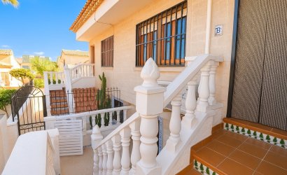 Townhouse - Resale - La Mata -
                La Mata