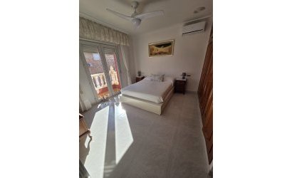 Villa - Herverkoop - Alicante -
                Costa Blanca