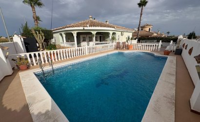 Villa - Herverkoop - Gea Y Truyols -
                Inland