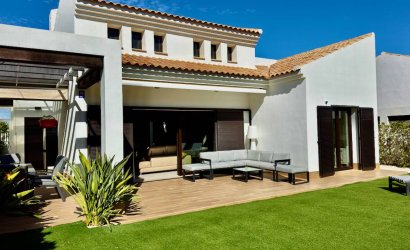 Villa - Herverkoop -
                La Finca Golf - MM-37901
