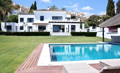 Villa - Herverkoop - Marbella - Nueva Andalucía