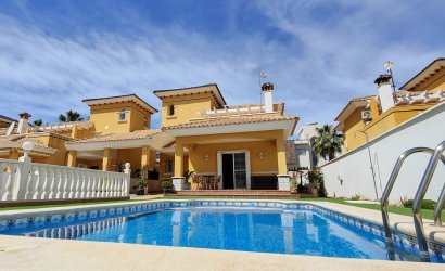 Villa - Herverkoop - Orihuela Costa - La Zenia