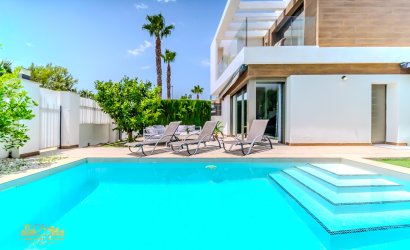 Villa - Herverkoop -
                Orihuela Costa - MM-29178