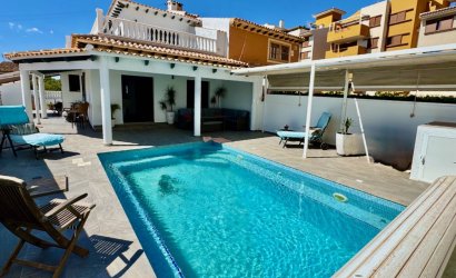 Villa - Herverkoop - Punta Prima -
                Punta Prima