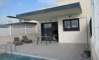 Villa - Herverkoop - San Miguel de Salinas -
                Inland