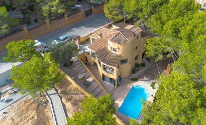 Villa - Herverkoop -
                Villamartín - MM-59949