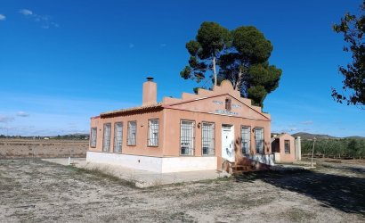 Villa - Herverkoop -
                Yecla - MLSC-98948
