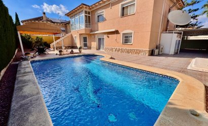 Villa - Resale - Benferri -
                Benferri