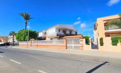 Villa - Resale - Los Alcazares -
                Los Alcazares