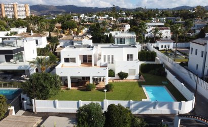 Villa - Resale - Marbella -
                Las Chapas