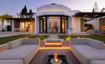 Villa - Resale - Marbella -
                Nueva Andalucía