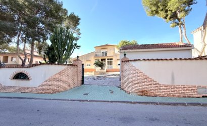 Villa - Resale -
                Pilar de la Horadada - MLSC-56474