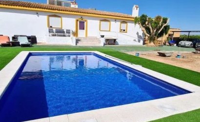 Villa - Resale - San Miguel de Salinas - Inland