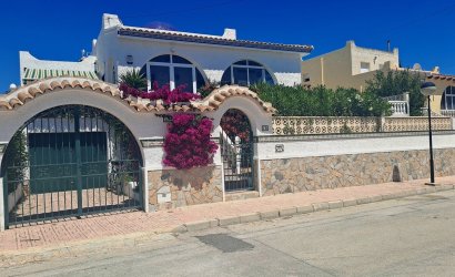 Villa - Resale - San Miguel de Salinas - Inland