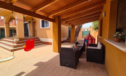 Villa - Resale - Torrevieja -
                Costa Blanca