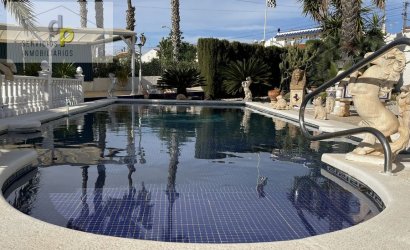 Villa - Resale - Torrevieja - La Siesta