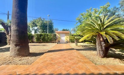 Villa - Resale - Torrevieja - Los Balcones - Los Altos del Edén