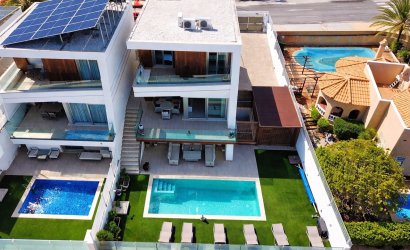 Villa - Resale - Villamartin -
                Costa Blanca