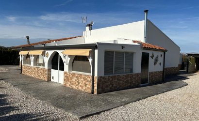 Villa - Resale - Villena -
                Villena