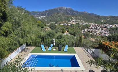 Villa - Resale - Vinuela - Inland