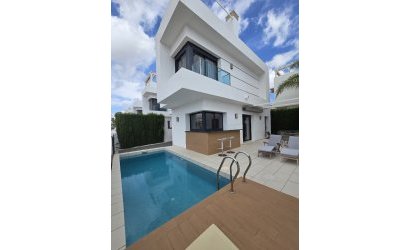 Villa - Reventa -
                Ciudad Quesada - MM-69761
