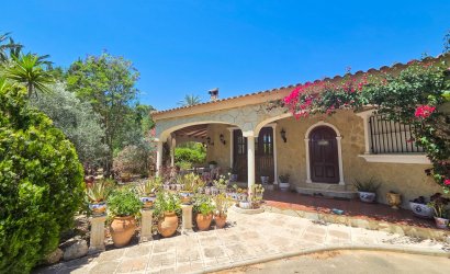 Villa - Reventa - Elche -
                Costa Blanca