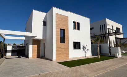 Villa - Reventa -
                Los Alcazares - MM-45665