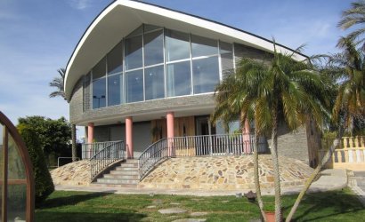 Villa - Reventa - Los Montesinos -
                Los Montesinos