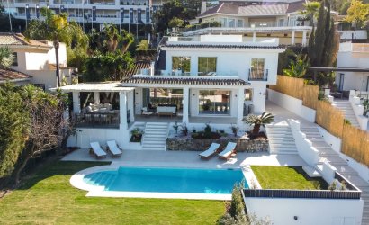 Villa - Reventa - Nueva Andalucía -
                Costa del Sol