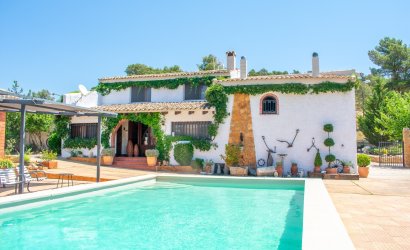 Villa - Reventa - Onil -
                Onil