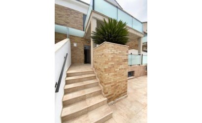 Villa - Reventa - Roldan -
                Inland