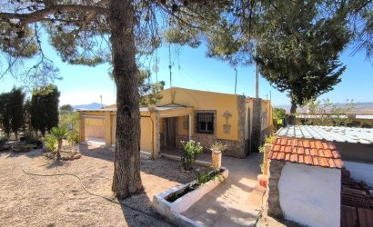 Villa - Reventa - Yecla -
                Inland