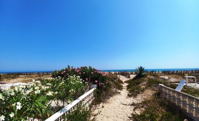 Villa - Revente - Denia -
                Denia