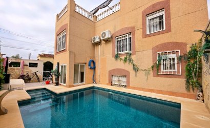 Villa - Revente - La Marina -
                La Marina Urb