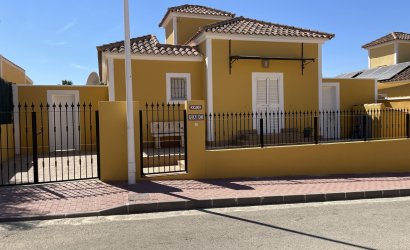 Villa - Revente - Mazarron Country Club -
                Inland