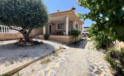 Villa - Revente - Torrevieja -
                Aguas Nuevas