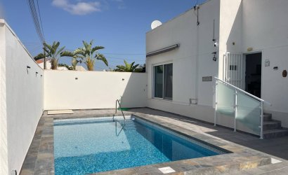 Villa - Revente -
                Torrevieja - MM-86208