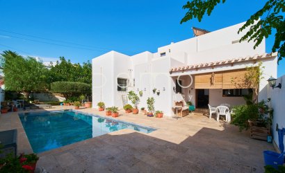 Villa / Semi-detached Villa - Herverkoop - Mojacar -
                Mojácar