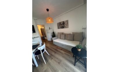 Herverkoop - Penthouse -
Torrevieja - Playa del Cura