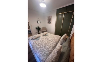 Herverkoop - Penthouse -
Torrevieja - Playa del Cura