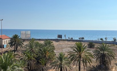 Herverkoop - Apartamento -
Torrevieja - Playa del Cura
