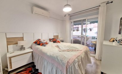 Revente - Apartamento -
Torrevieja - Playa del Cura