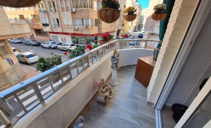 Revente - Apartamento -
Torrevieja - Playa del Cura