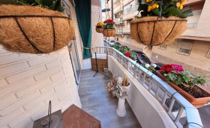 Revente - Apartamento -
Torrevieja - Playa del Cura
