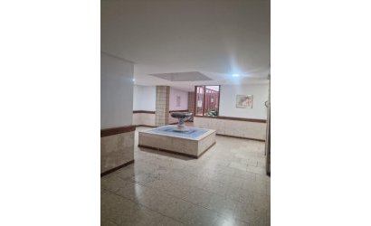 Herverkoop - Apartamento -
Torrevieja - Playa del Cura