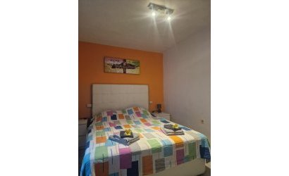 Herverkoop - Apartamento -
Torrevieja - Playa del Cura