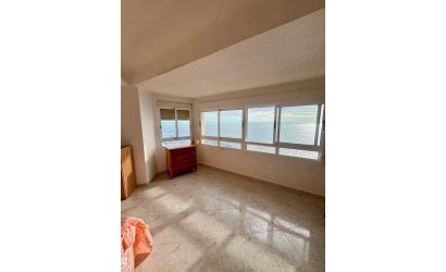 Herverkoop - Apartamento -
Torrevieja - Playa del Cura