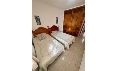 Herverkoop - Apartamento -
Torrevieja - Playa del Cura